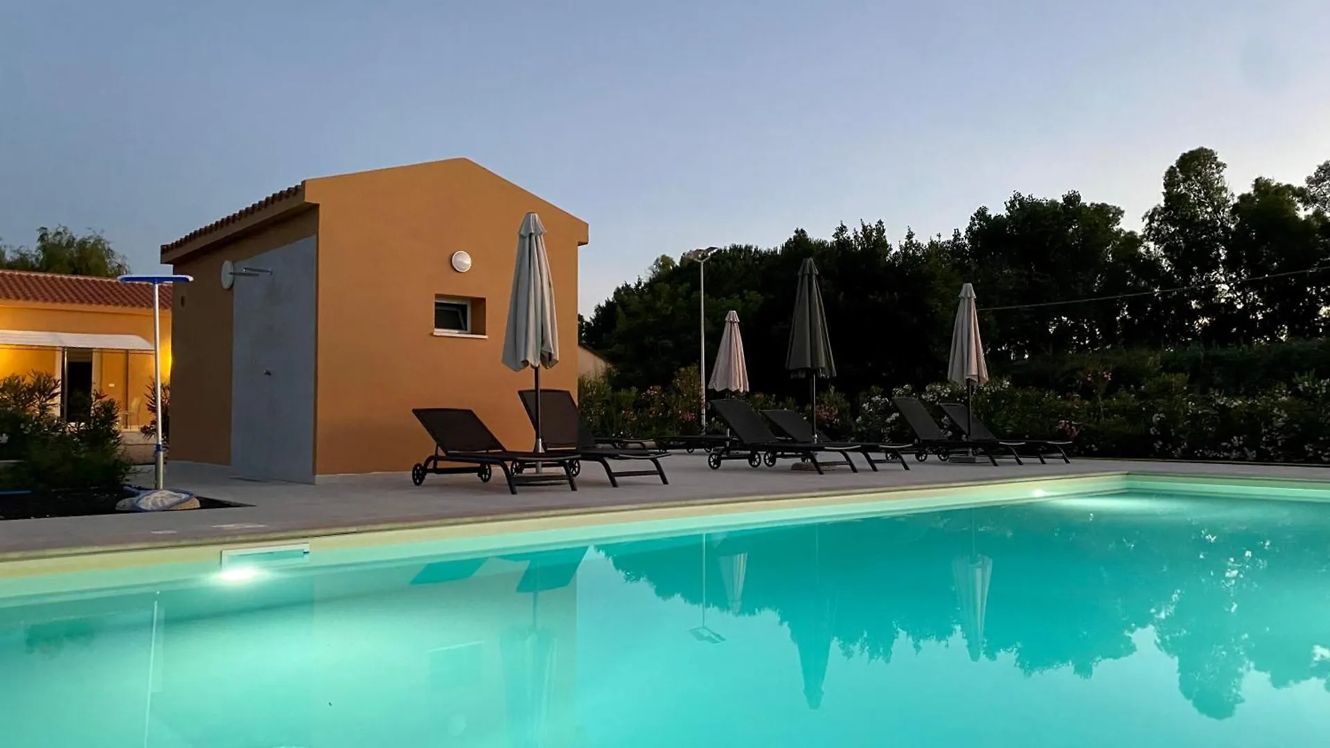 Maris Apartments & Bedrooms Alghero Italia