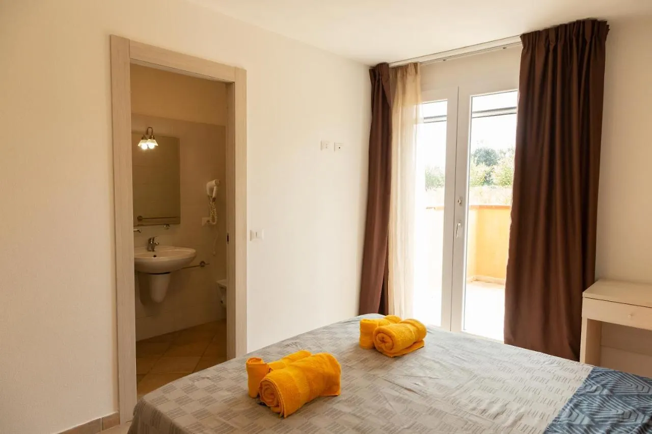 Maris Apartments & Bedrooms Alghero 0*,  Italy