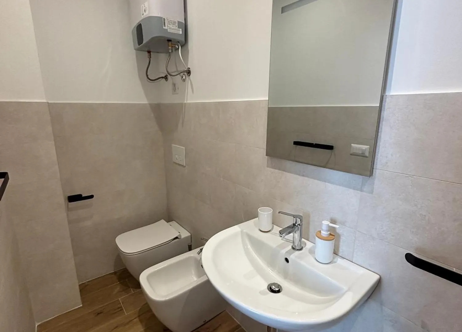 Maris Apartments & Bedrooms Alghero Italy