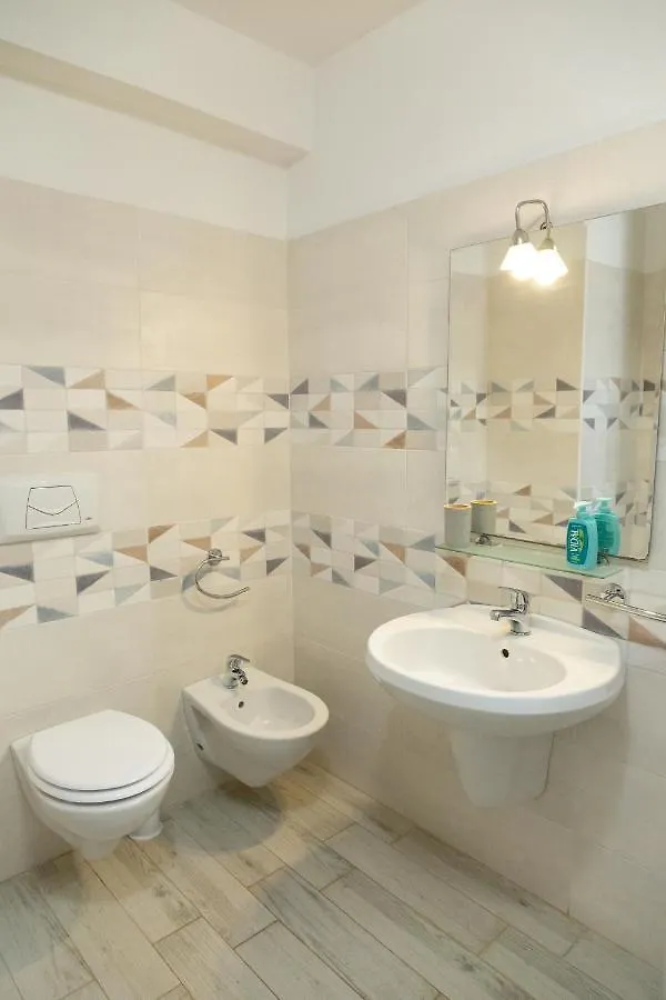 Maris Apartments & Bedrooms Alghero